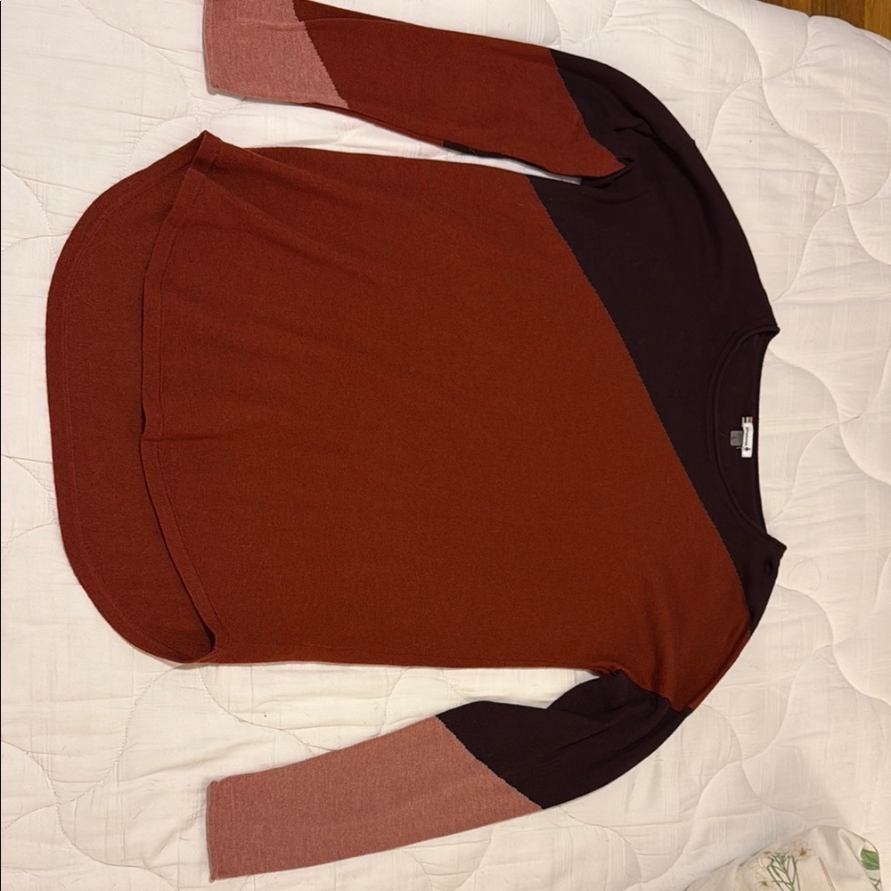 Colorblock Long Sleeve Top